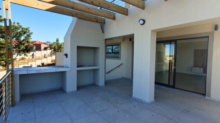 3 Bedroom Property for Sale in Dana Bay Western Cape